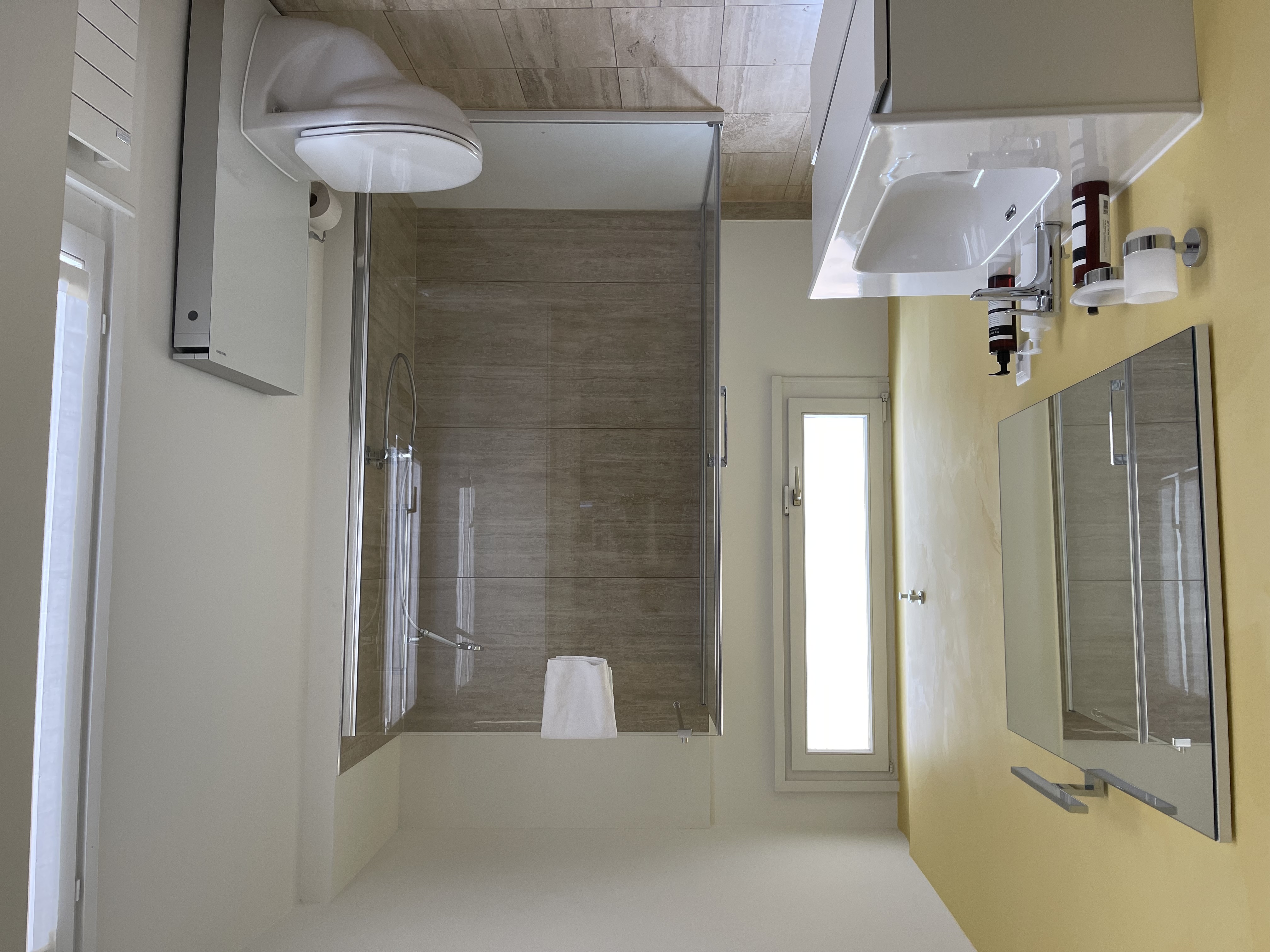 Superior Apartment Bathroom